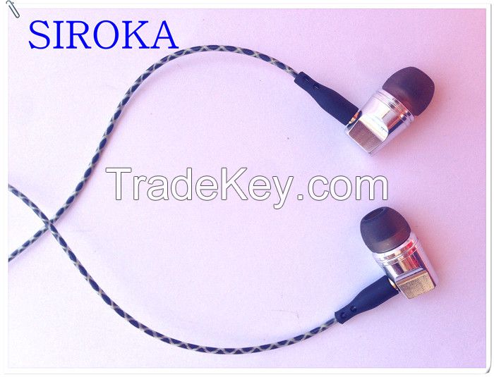 Hottest and Newwest Heavy Bass in Earphone for iPhone 5