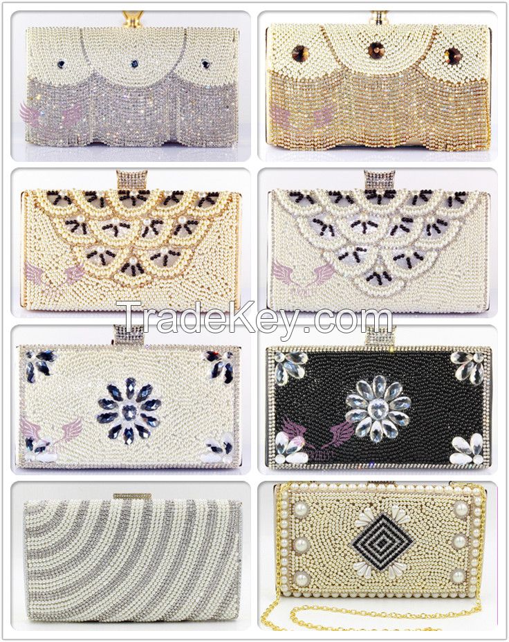 Rhinestone metal mesh clutch with different colors