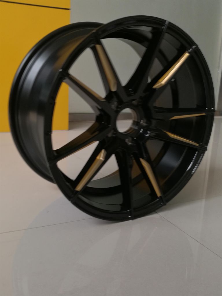 alloy wheel