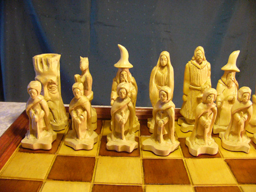 unique wooden chess set