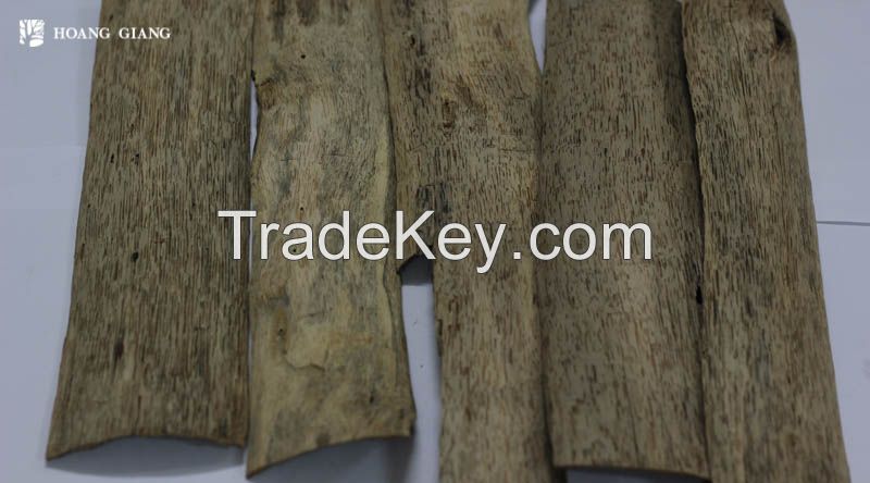 One side Agarwood chips Grade A - ACPA1