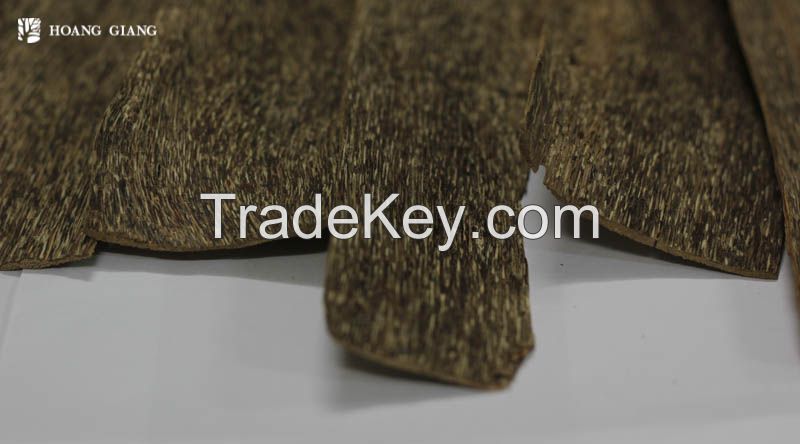 One side Agarwood chips Grade A - ACPA1