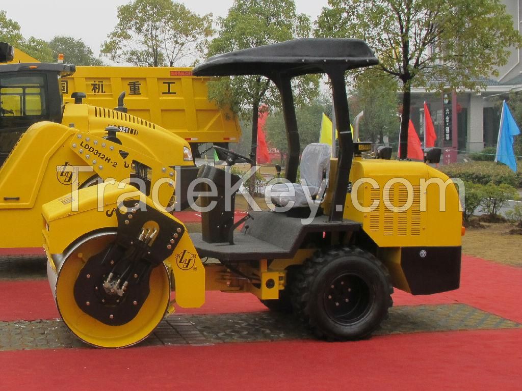 Small Roller Machine LSS203 3Ton Single Drum Vibratory Road Roller