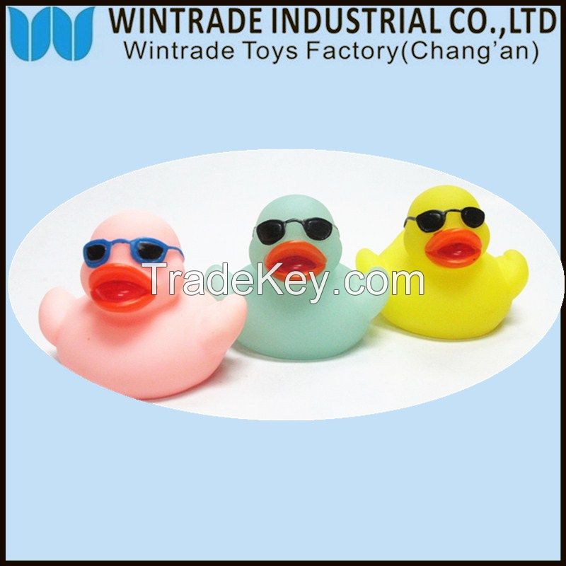 LED floating rubber bath duck toy