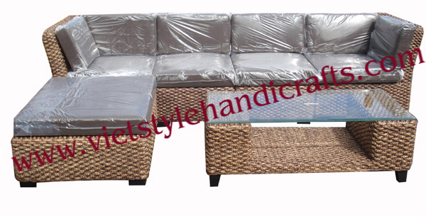 water hyacint sofas and table