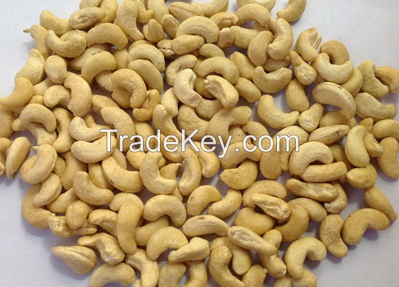 Cashew kernels WW450