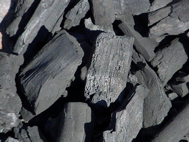 Black Hardwood Charcoal