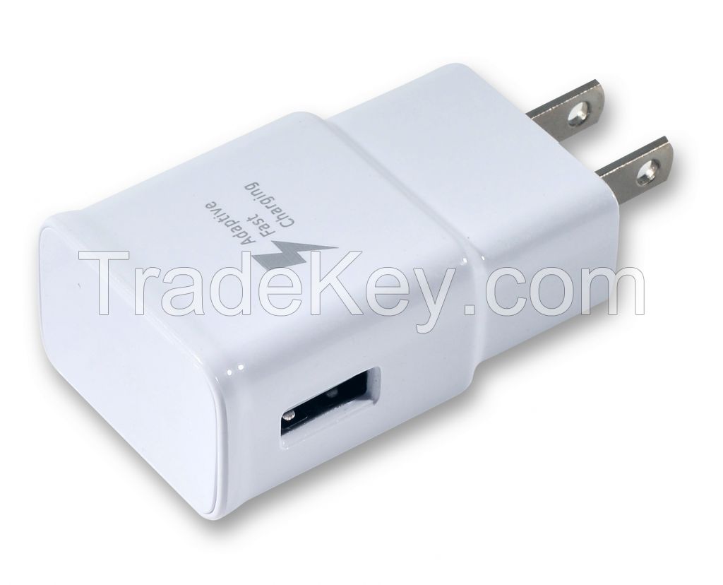 Adaptive USB Travel Charger