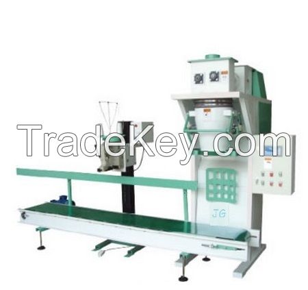 Automatic weighing packer