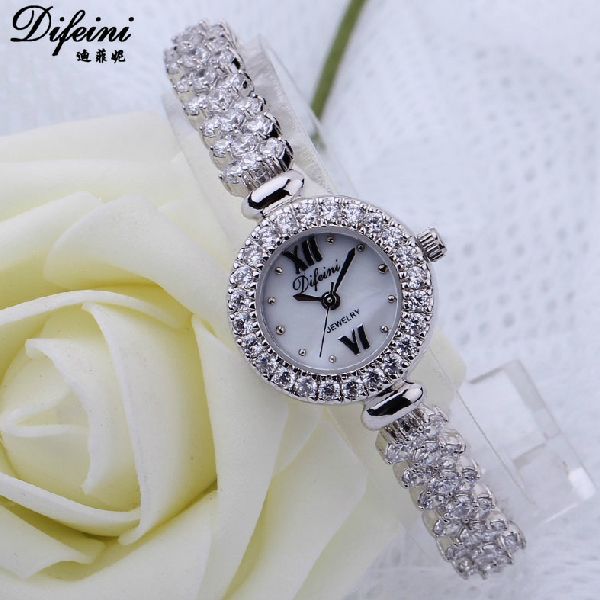 Elegant simple ladies watch jewelry design waterproof