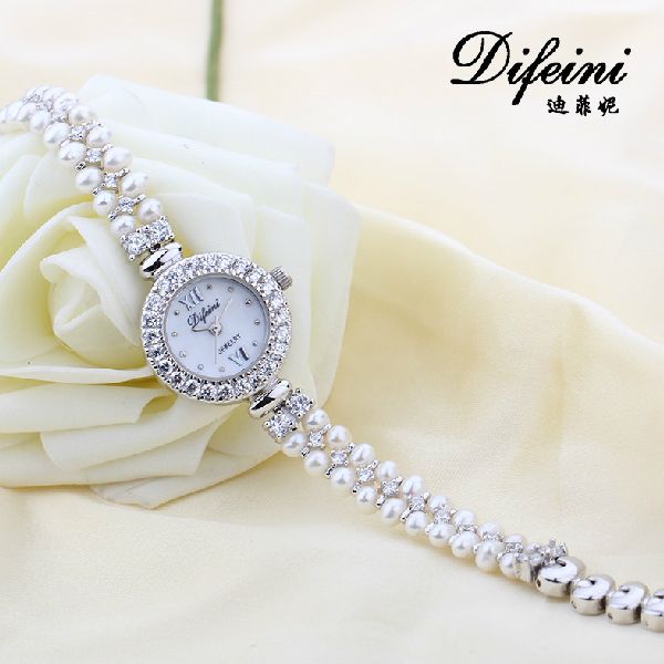 Elegant simple ladies watch jewelry design waterproof