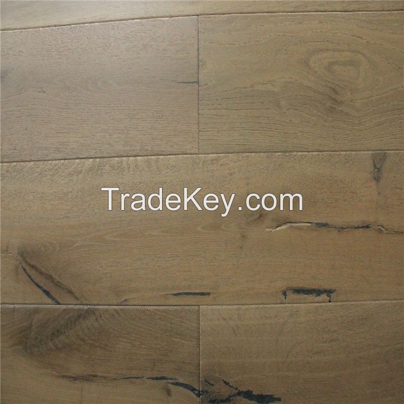 Natural Smoked Serrated European Oak Engineered wood flooring