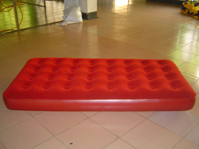 inflatable airbed