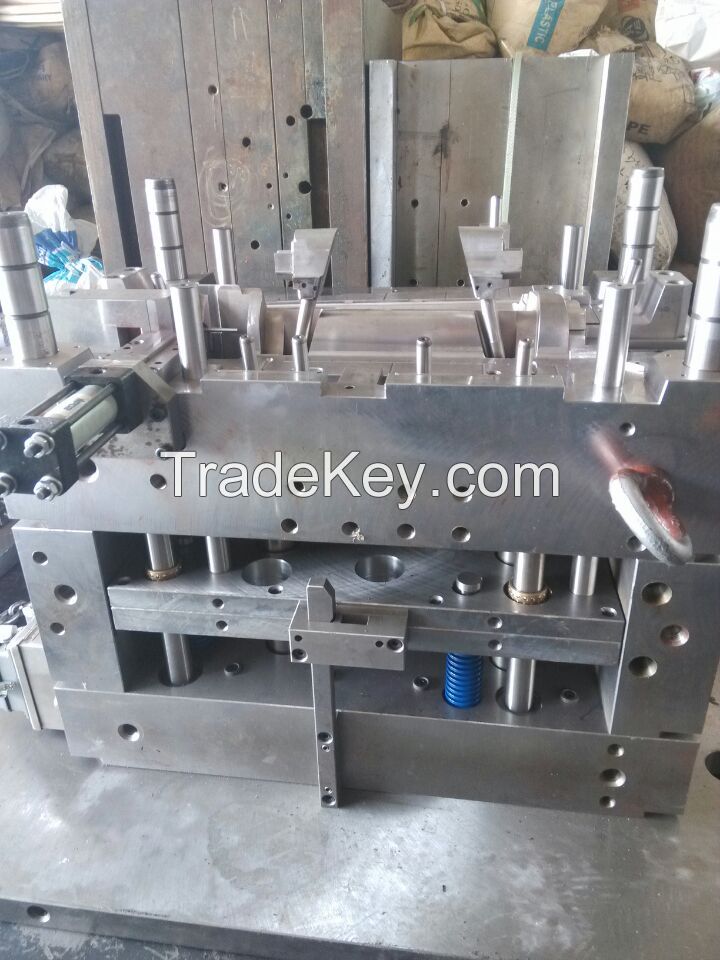 Plastic injection mould/parts/,blow mould/parts die casting mould/parts. aluminium, hardware, rubber mould/ parts