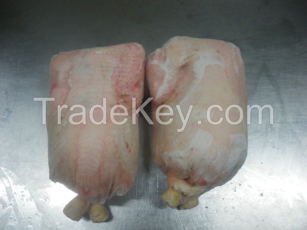 Whole frozen HALAL chicken calibrated in individual bag, packed in the carton