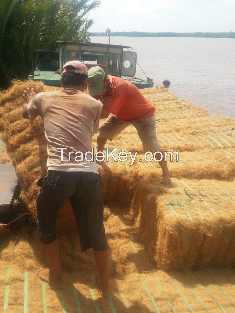 Coconut Fiber/coconut coir fiber Vietnam Sophia whatsapp +84987364651