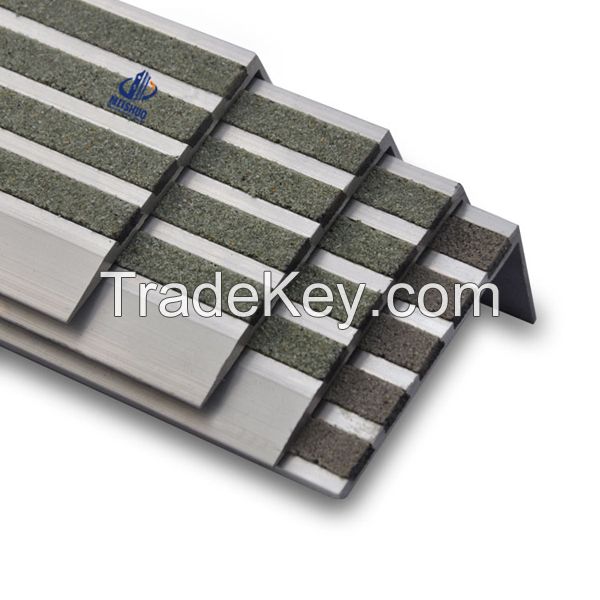 Laminate Flooring Stair Tread with Aluminum Alloy Base