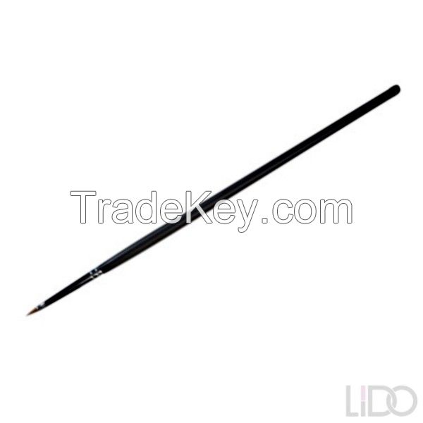 eyeliner  brush