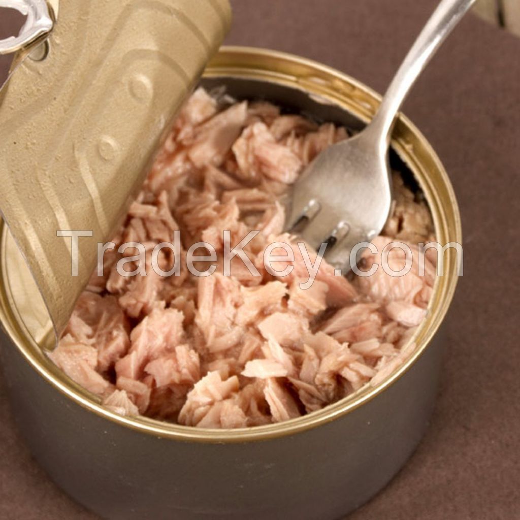 Canned sardines in vegetable oil 125g/425g Canned Fish from factory for South Africa
