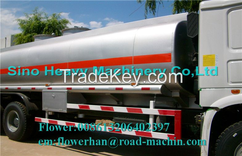 SINOTRUK HOWO OIL TANK truck 8X4 38000L