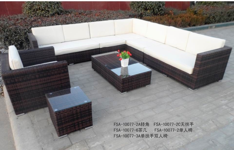 Outdoor/indoor rattan furniture