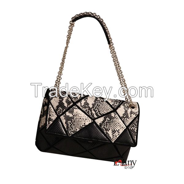 Woman leather handbag printed leather single shoulder bag with metal chains 