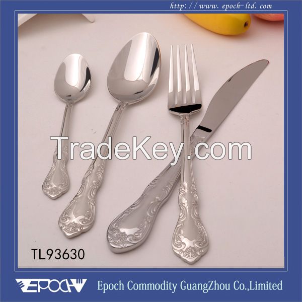 Embossed line handle on cutlery set western style