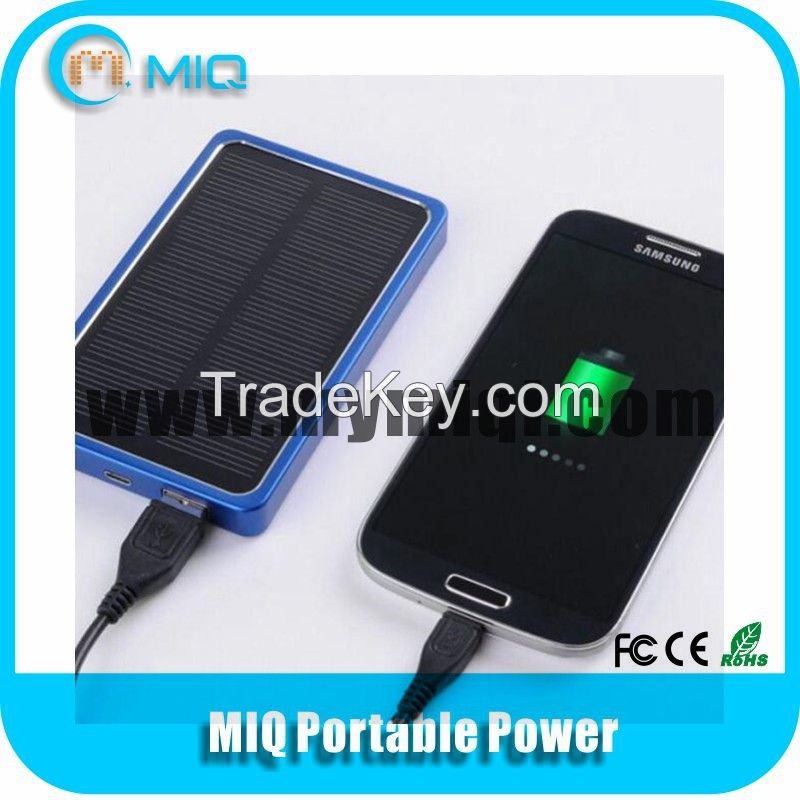Hot sale slim solar charger with low price 5000MAH high capacity