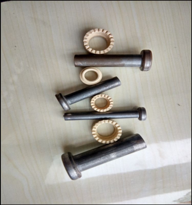 Cheese head studs for arc stud welding with ISO13918