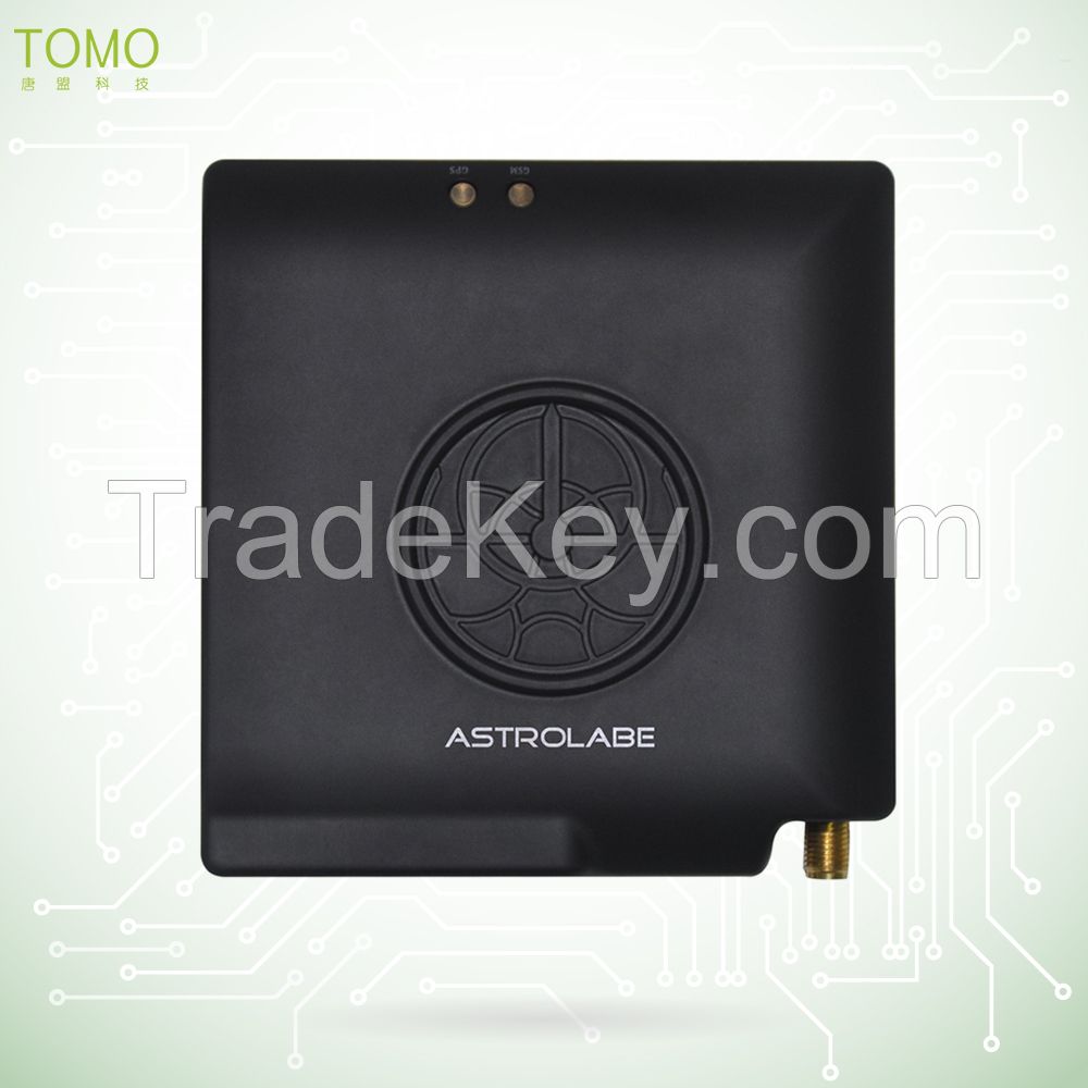 Portable fireproof GPS vehicle tracker with stable platform