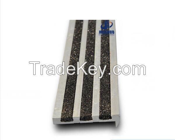 Curved aluminum alloy profile noslip carborundum infill concrete stair tread
