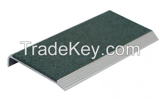 Custom aluminum colorful flat nonslip materials carborundum stair nosing strips