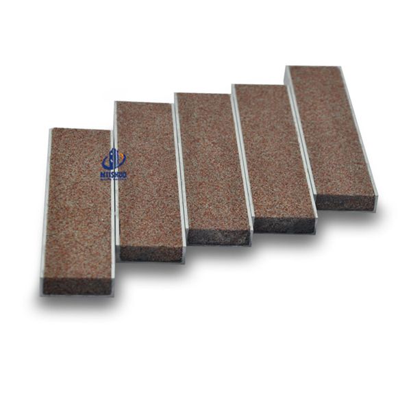 China Factroy sale carborundum fill Non Slip nosing tiles for stairs