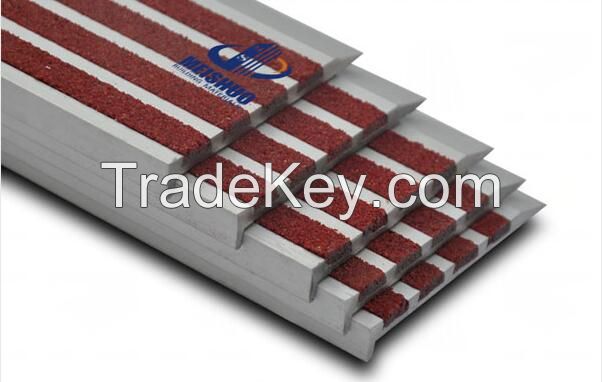 Chamfered aluminum frame nonslip carborundum filler marble stair tread in safety flooring parts