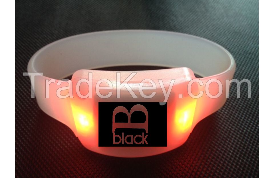 Radio/remote/wireless control silicone led wristbands/bracelets/bangles for party,concerts,promotion,shows
