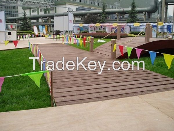 Wood plastic composite floor