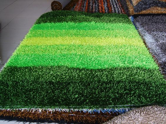 Polyester shaggy rug