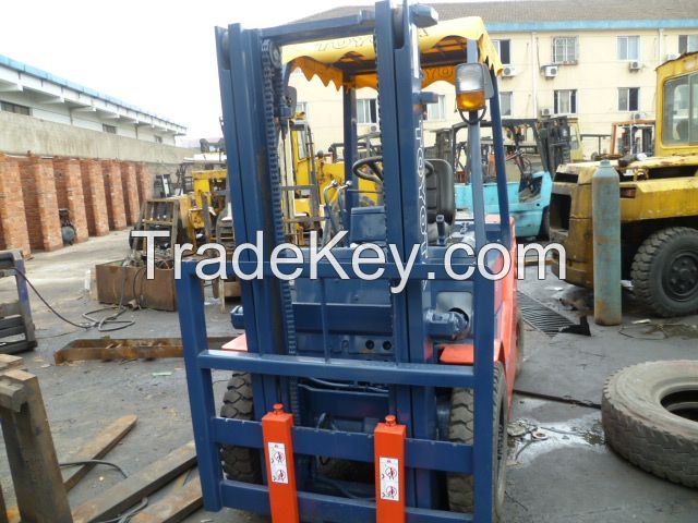 used forklift , diesel forklift , toyota , japan origin , good price---