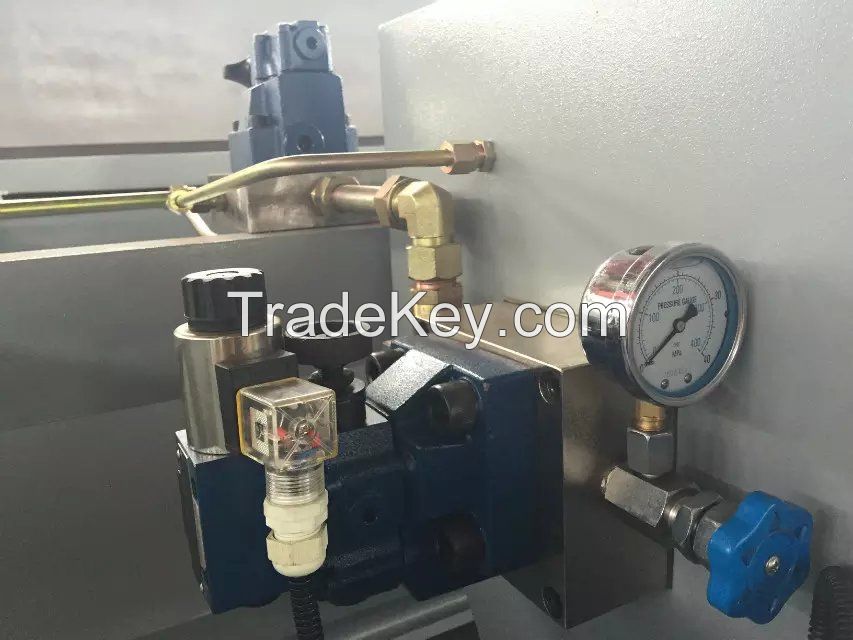  QC11Y Hydraulic Brake type Shearing Machine   (CNC) 12*6000