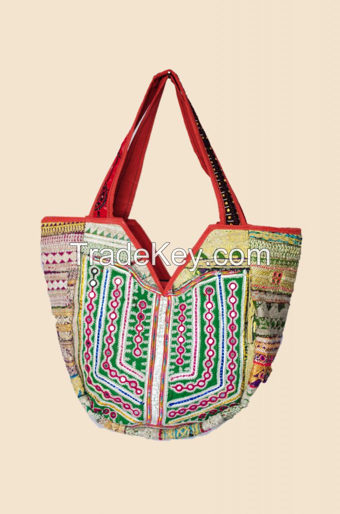 Handicraft Shoulder Bags