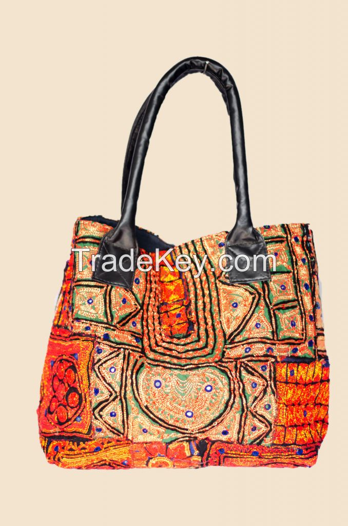 Handicraft Shoulder Bags