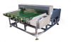 Conveyor belt garment metal detector