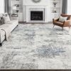 Small-patterned carpet...