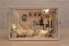 DIY doll house, Valent...