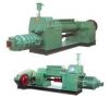 Vacuum brick making machine