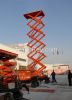 Mobile vertical hydraulic scissor lift