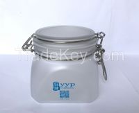 Air Seal Pyramid Plastic Jars - PET