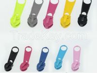 Hot Sale Cheap Colorful Nylon Zipper Long Puller Zipper Sliders