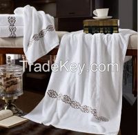 Professional Luxury Embroidered bath Towel High Quality 5 Star 100% Cotton Hotel Towel