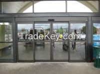 Automatic sliding door